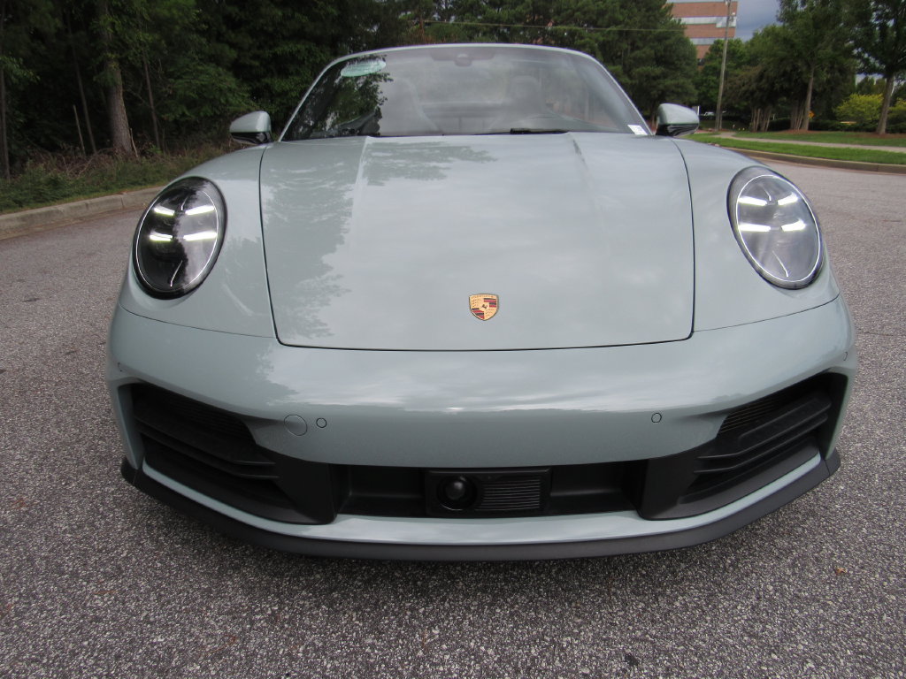Certified 2025 Porsche 911 Carrera RWD image 11