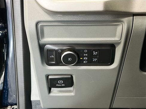 Used 2021 Ford F150 XL w/ Trailer Tow Package image 10