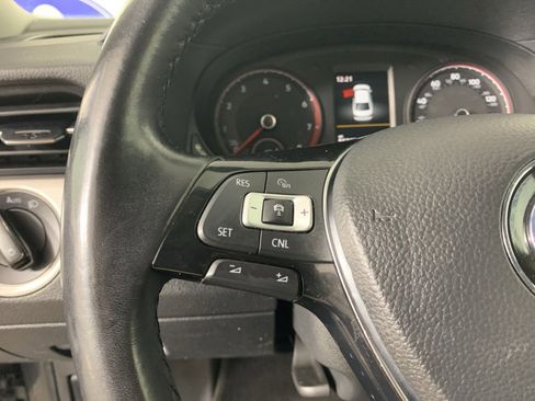 Used 2020 Volkswagen Passat 2.0T SE image 19