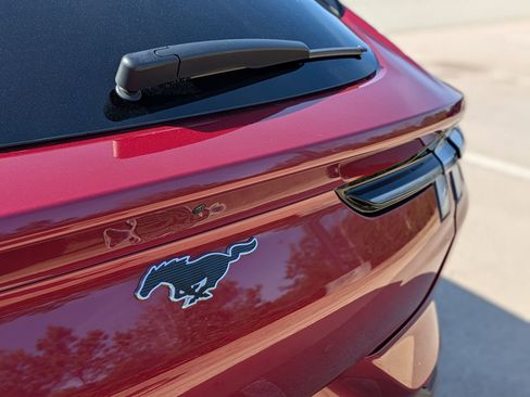 Certified 2025 Ford Mustang Mach-E Premium image 34