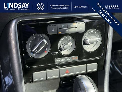 Used 2017 Volkswagen Beetle 1.8T SE image 16