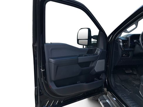 Used 2024 Ford F350 Lariat w/ FX4 Off-Road Package image 23