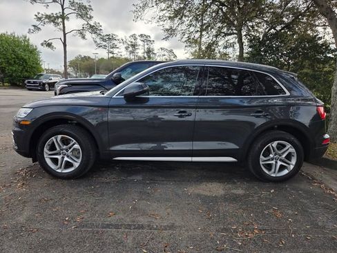 Used 2019 Audi Q5 2.0T Premium w/ Convenience Package image 4