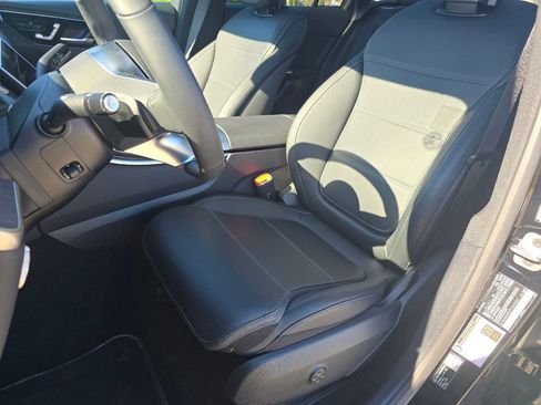 Used 2026 Mercedes-Benz GLC 300 4MATIC image 24