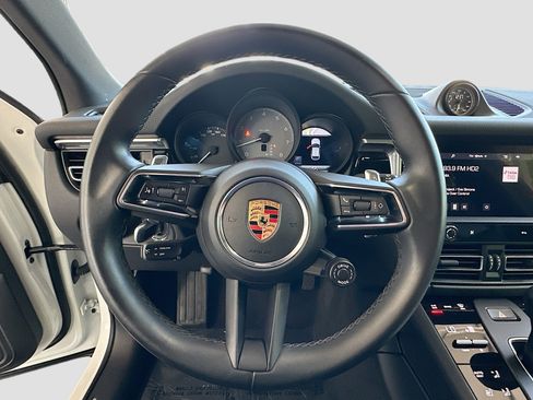 Used 2022 Porsche Macan S AWD/4WD image 11
