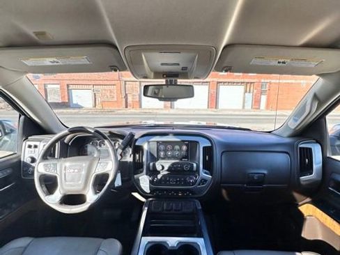 Used 2015 GMC Sierra 1500 SLT w/ SLT Crew Cab Value Package AWD/4WD image 30