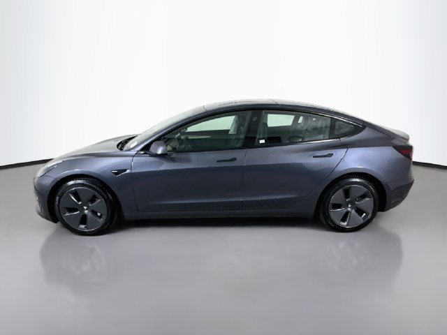 Used 2023 Tesla Model 3 Standard Range RWD image 4
