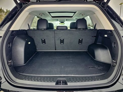New 2026 GMC Terrain Denali w/ LPO, Floor Liner Package image 34