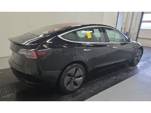 Used 2018 Tesla Model 3 Long Range image 6
