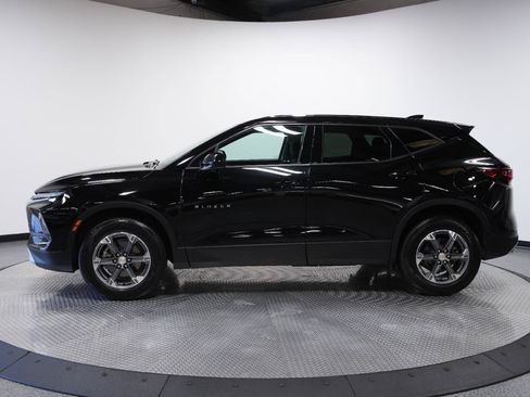 Used 2025 Chevrolet Blazer LT AWD/4WD image 4