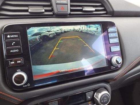 New 2025 Nissan Versa SR w/ Trunk Package image 22