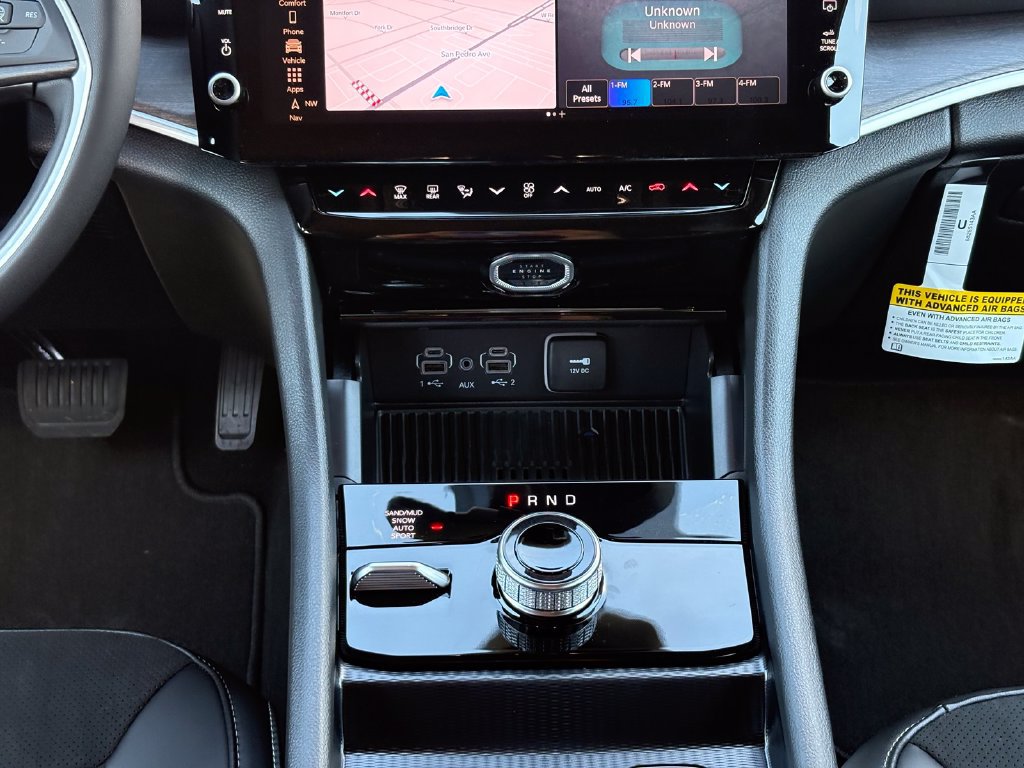 New 2027 Jeep Grand Cherokee 4WD image 16
