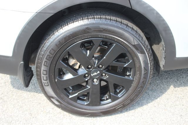 Used 2023 Kia Sorento S w/ Panoramic Sunroof Package AWD/4WD image 37