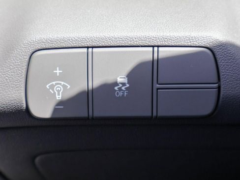 New 2026 Hyundai Elantra Sport FWD image 17