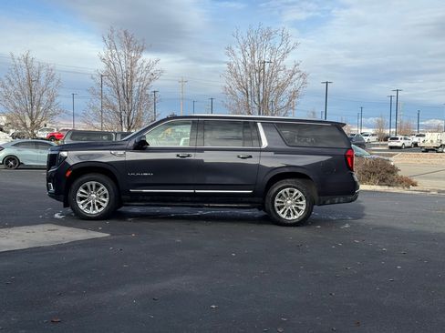 Used 2024 GMC Yukon XL SLT image 5