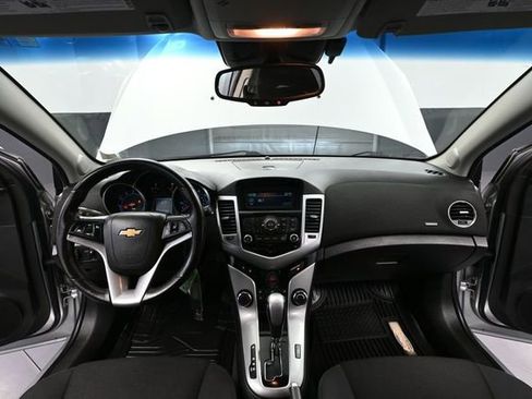 Used 2014 Chevrolet Cruze LT FWD image 21