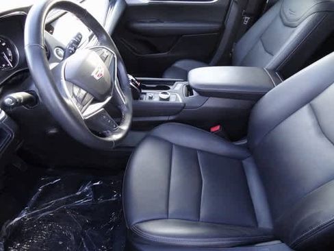 Used 2023 Cadillac XT5 Premium Luxury image 6