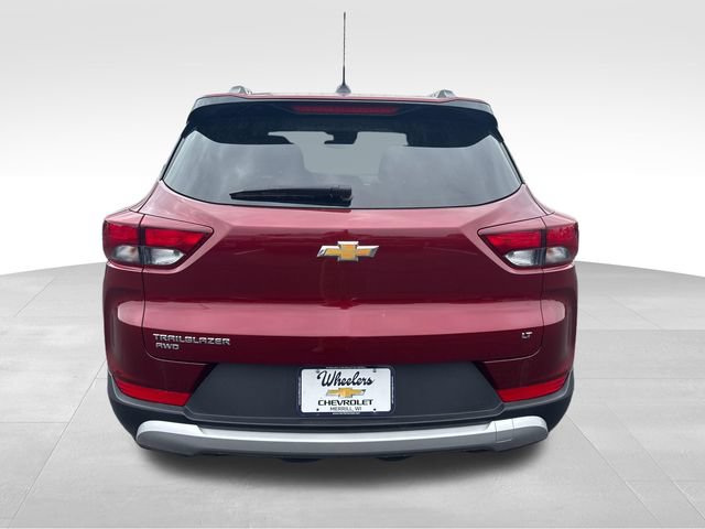 Used 2025 Chevrolet TrailBlazer LT AWD/4WD image 4