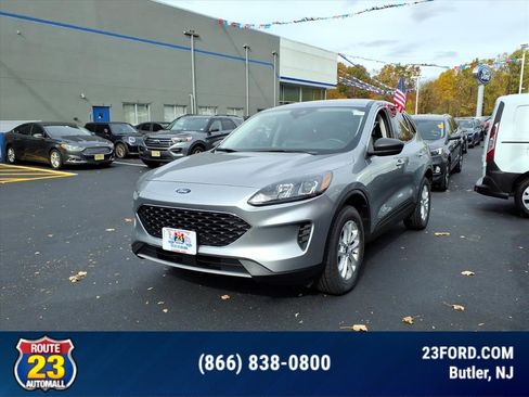 Certified 2022 Ford Escape SE image 4