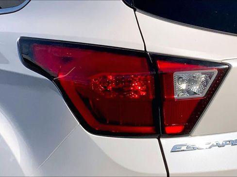 Used 2019 Ford Escape Titanium FWD image 29