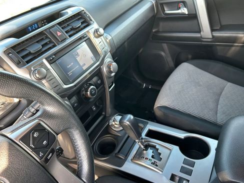 Used 2015 Toyota 4Runner SR5 image 20