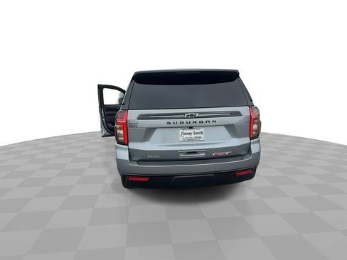 Used 2023 Chevrolet Suburban RST w/ Luxury Package AWD/4WD image 7