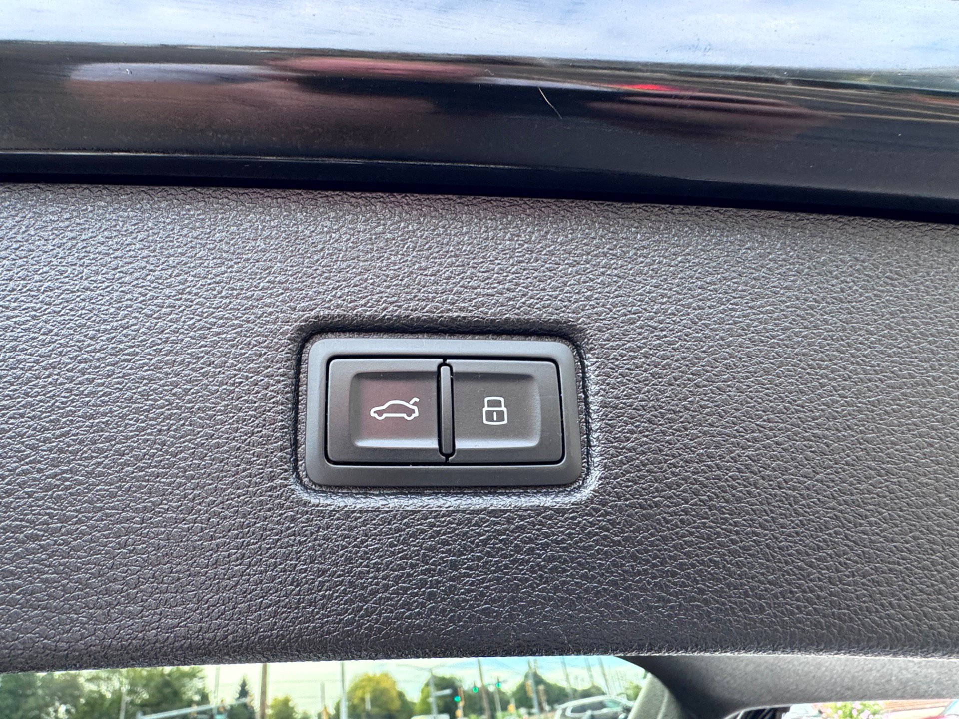Used 2019 Audi Q7 2.0T Premium Plus w/ Premium Plus Package AWD/4WD image 17