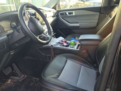 Used 2024 Ford Explorer XLT w/ Equipment Group 202A