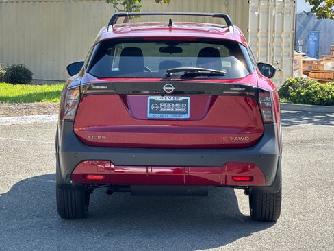 New 2026 Nissan Kicks SR w/ Cold Weather Package image 5