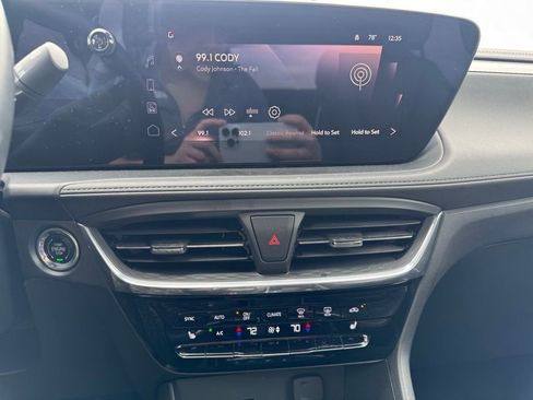 Used 2024 Buick Encore GX Avenir w/ Avenir Technology Package image 12