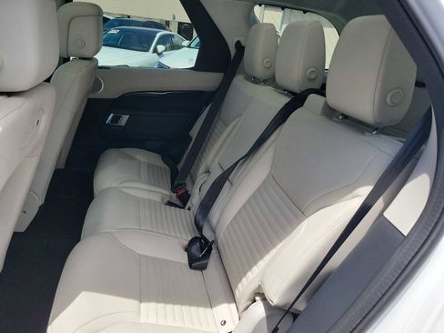 Used 2025 Land Rover Discovery S AWD/4WD image 18