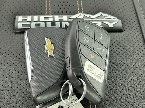 Used 2024 Chevrolet Silverado 2500 High Country w/ High Country Premium Package image 37