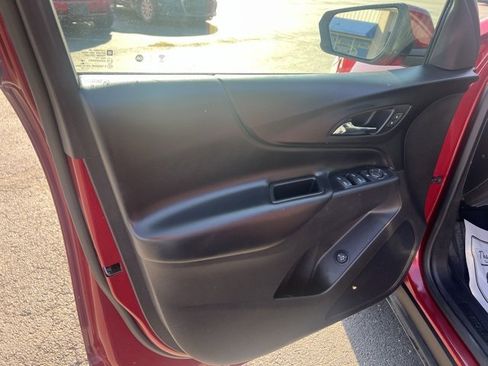 Used 2018 Chevrolet Equinox LT image 24