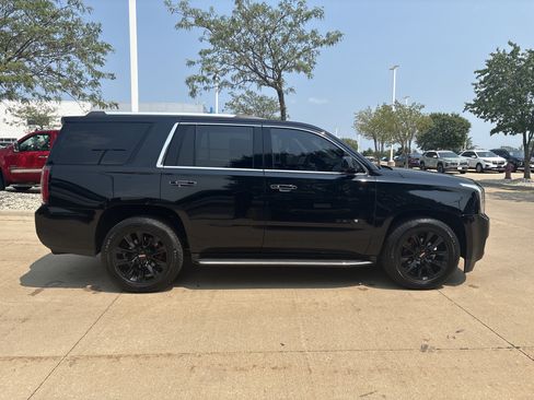 Used 2015 GMC Yukon Denali w/ Touring Package AWD/4WD image 8