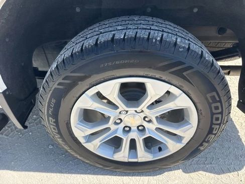 Used 2022 Chevrolet Silverado 1500 LTZ w/ Technology Package AWD/4WD image 28