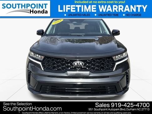Used 2021 Kia Sorento S image 2