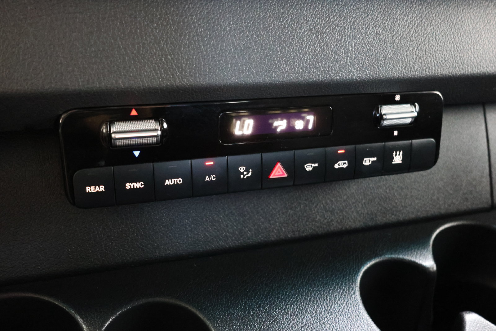 Used 2024 Mercedes-Benz Sprinter 2500 image 27