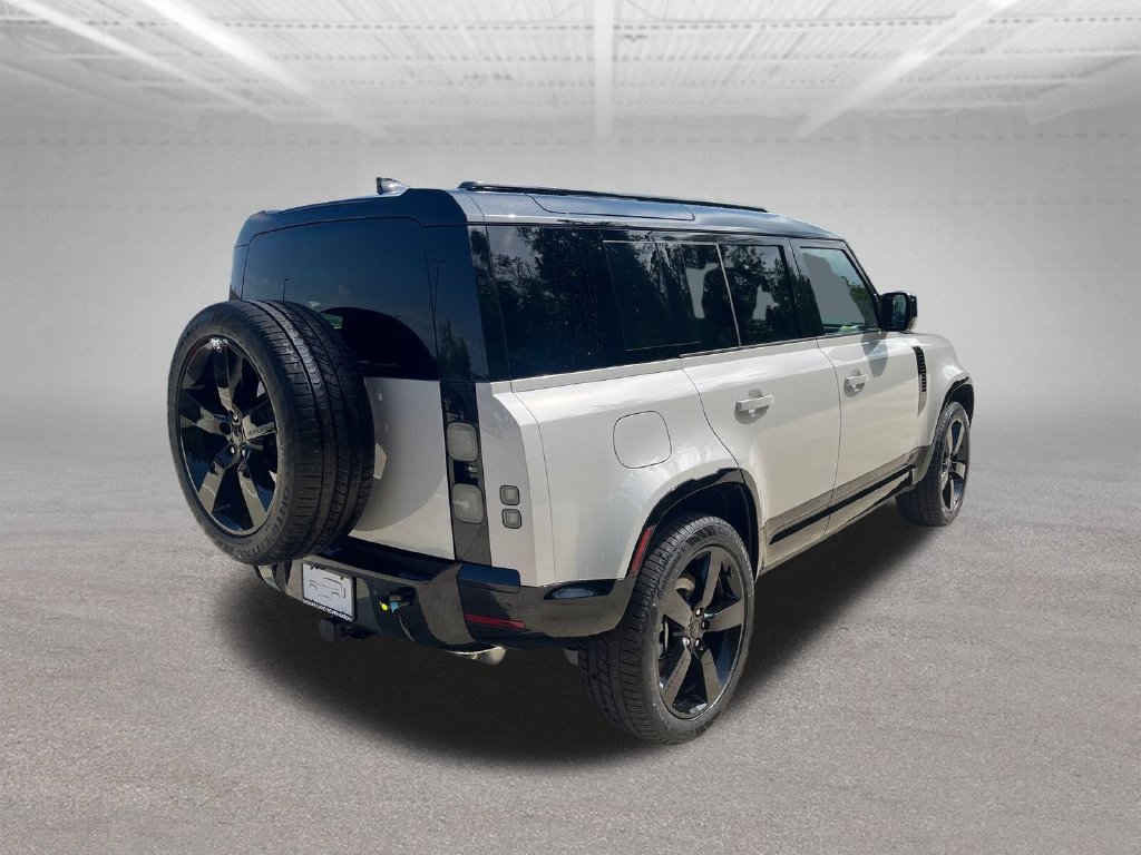 New 2026 Land Rover Defender 110 X-Dynamic SE AWD/4WD image 5