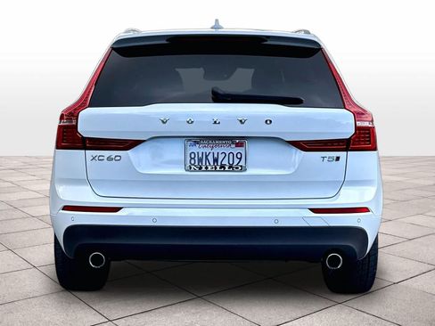 Used 2021 Volvo XC60 T5 Momentum w/ Advanced Package AWD/4WD image 7
