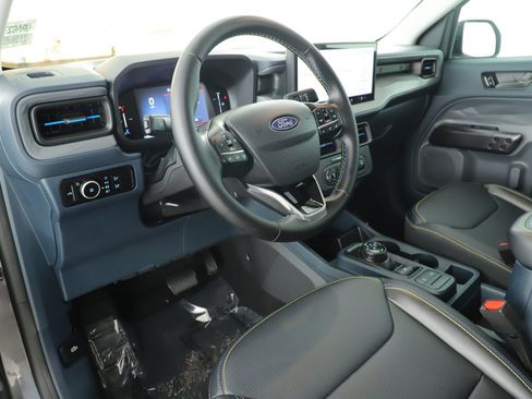 Certified 2025 Ford Maverick Lobo AWD/4WD image 10