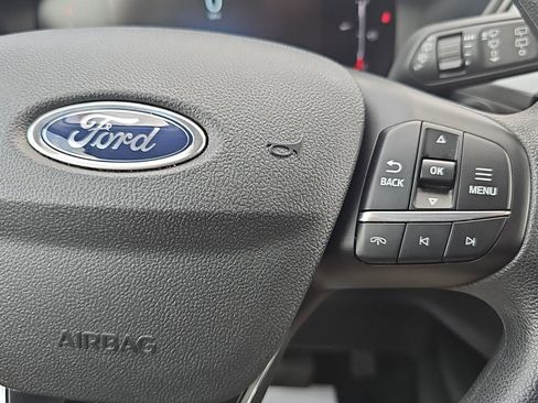 Used 2025 Ford Escape Active AWD/4WD image 21
