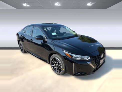 New 2025 Nissan Sentra SR w/ SR Premium Package image 7