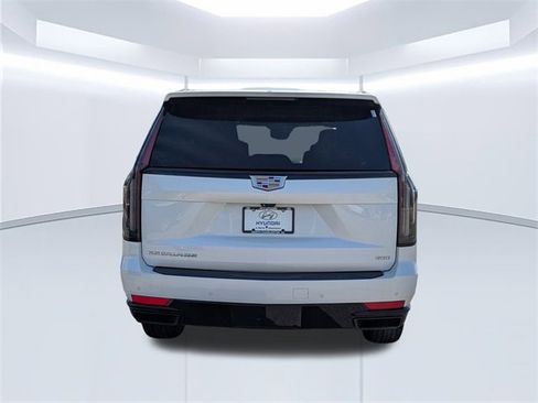 Used 2021 Cadillac Escalade Sport Platinum image 5