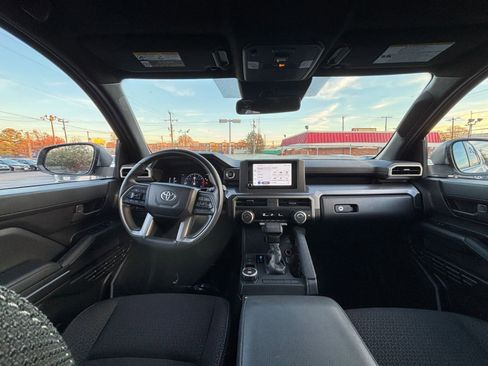 Used 2025 Toyota 4Runner SR5 image 33