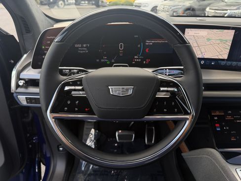 Certified 2026 Cadillac Vistiq Premium Luxury w/ LPO, Floor Liner Package AWD/4WD image 33