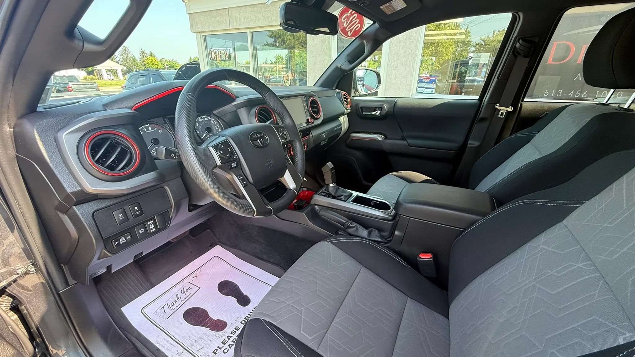 Used 2023 Toyota Tacoma TRD Off-Road AWD/4WD image 8