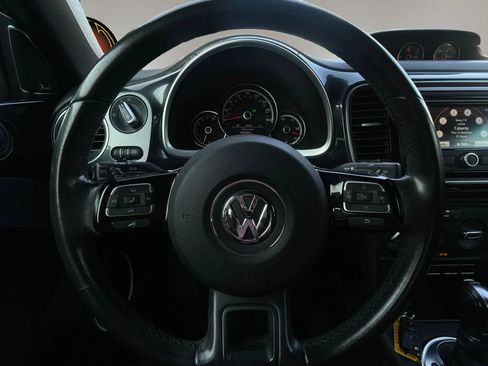 Used 2013 Volkswagen Beetle 2.0T FWD image 33