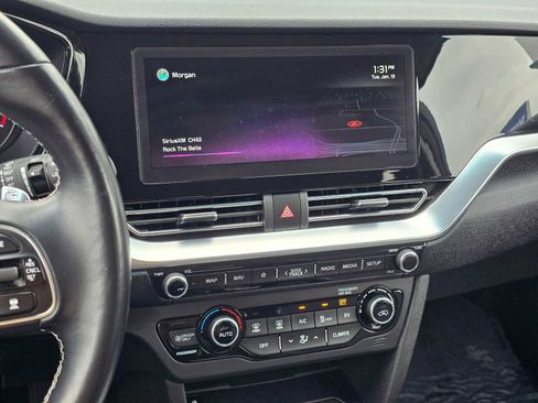 Used 2022 Kia Niro EX w/ Cold Weather Package image 25