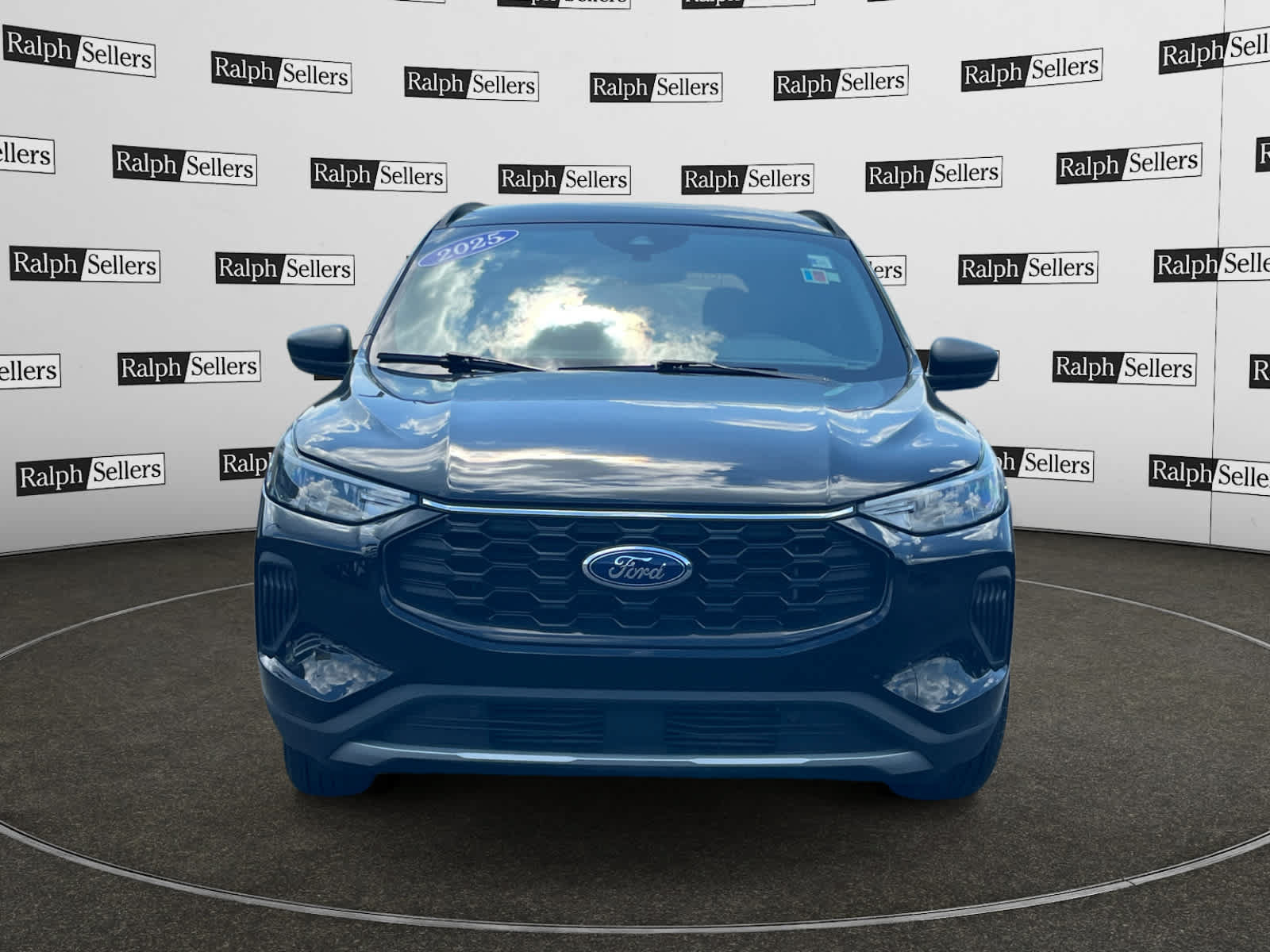 Used 2025 Ford Escape ST-Line FWD image 8