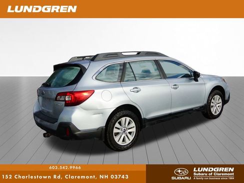 Used 2019 Subaru Outback 2.5i image 3